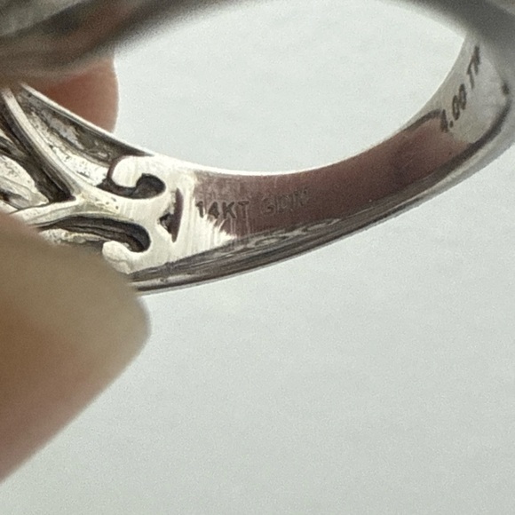 14K White Gold 4 CTTW Diamond Ring Size 7 - Picture 4 of 4